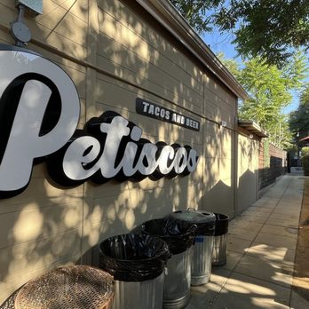 Petiscos - Outdoor seating - Tacos Near Me - Claremont, California Petiscos - Outdoor seating - Tacos Near Me - Claremont, California