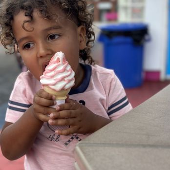 Carousel Frozen Treats - Kids ice cream cone - Ice Cream & Frozen Yogurt Near Me - Warrenton, Virginia Carousel Frozen Treats - Kids ice cream cone - Ice Cream & Frozen Yogurt Near Me - Warrenton, Virginia