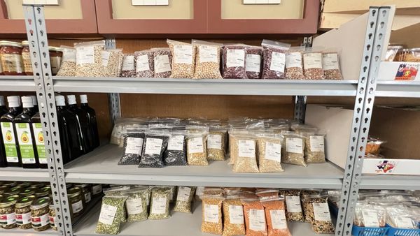 Georgia's Farmer's Market by null