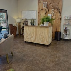Headstrong Salon