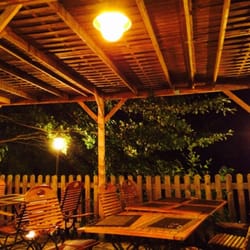 Le Saigon - La terrasse au bord de la Sorgue