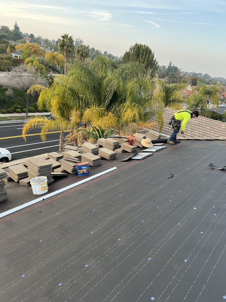 Slide of Roofer Handy Man