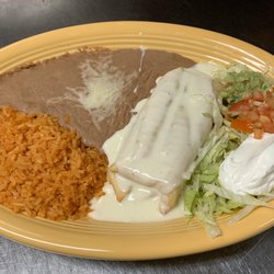 El Cazador Mexican Grill & Cantina - Chimichanga