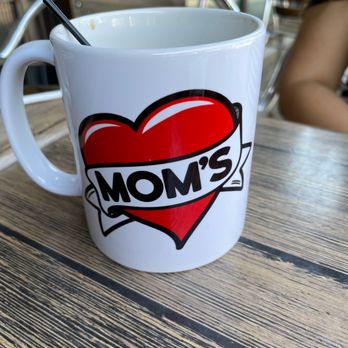 Mom's Kitchen & Bar - Bars Near Me - Astoria, New York Mom's Kitchen & Bar - Bars Near Me - Astoria, New York