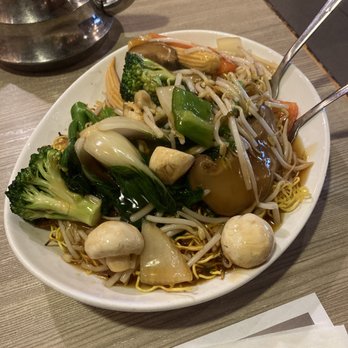 Congee Queen - Mixed vegetable chow mein - Chinese Near Me - Toronto, Ontario