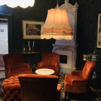 NOFO - An another amazing sitting area! - Hotels Near Me - Stockholm, Alberta