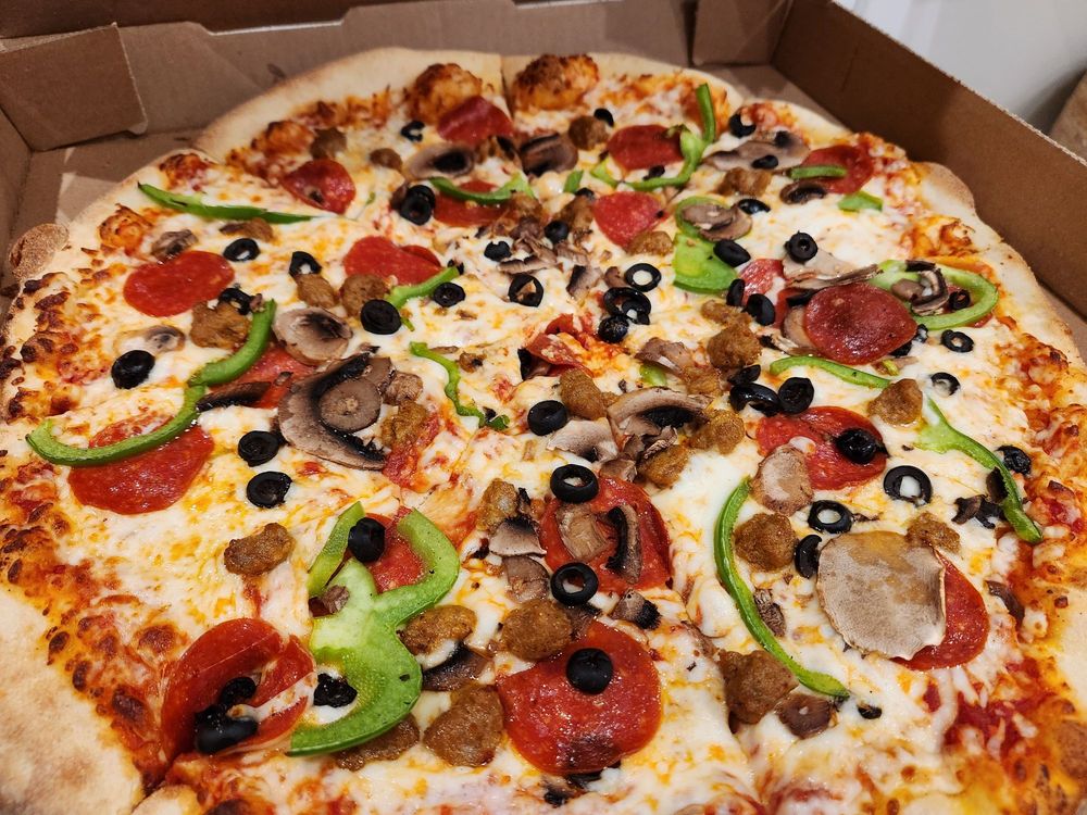 Ez Pz Pizza Logo