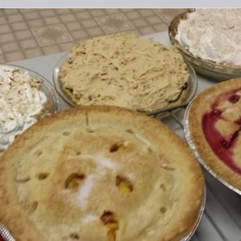 Mama Roses - Pies included with Sunday Buffet - American Near Me - Deshler, Ohio