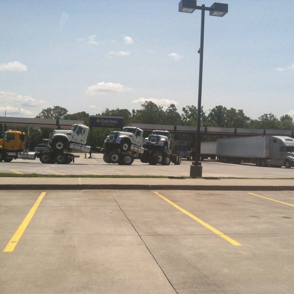 QuikTrip - Fuel for the trucks - Gas Stations Near Me - Anderson, South Carolina