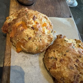 Manhattan Beach Post - bacon cheddar buttermilk biscuits - New American Near Me - Manhattan Beach, California Manhattan Beach Post - bacon cheddar buttermilk biscuits - New American Near Me - Manhattan Beach, California