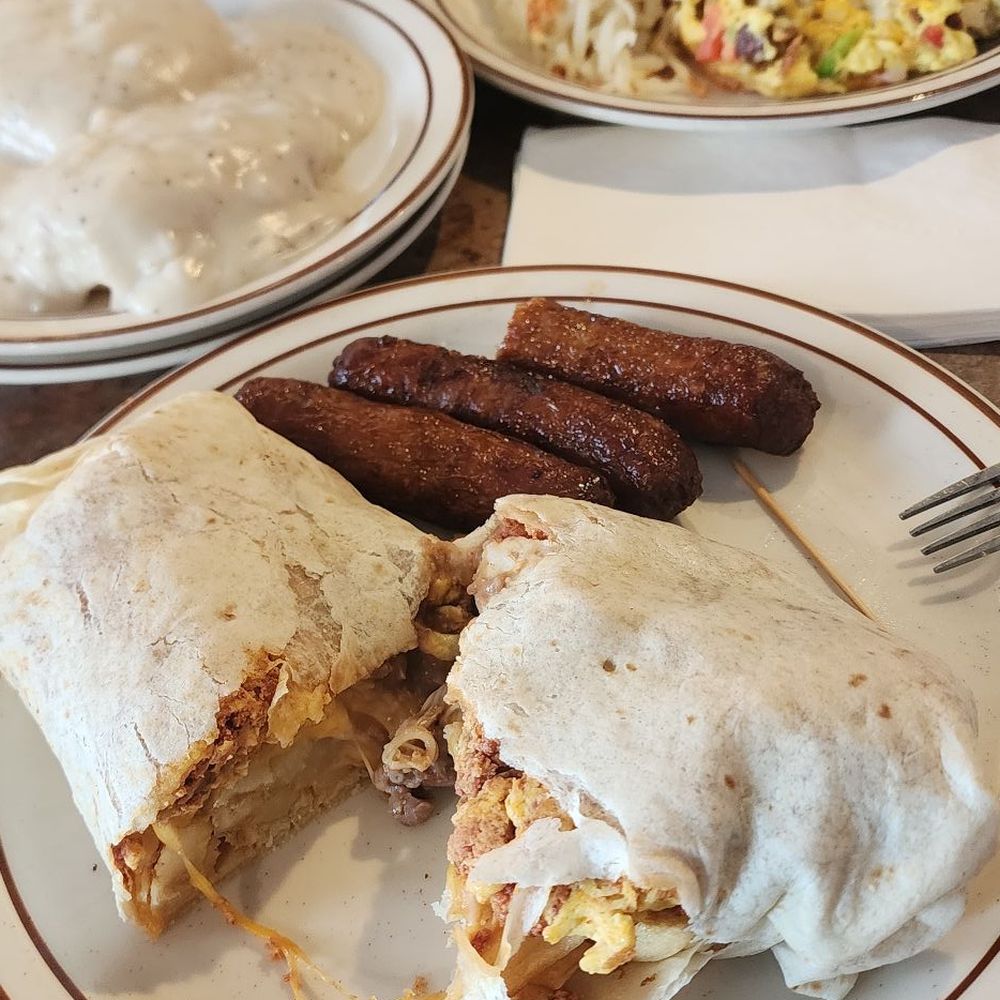 Annie's Cafe - Temecula - Chorizo burrito sausage links everything omelet and biscuits n gravy - Breakfast & Brunch Near Me - Temecula, California
