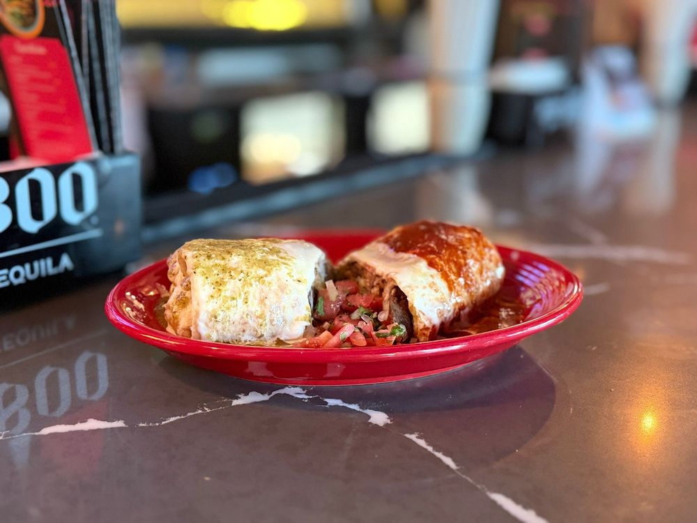 Social spots from Tacos El Poli