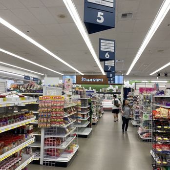 Mitsuwa Marketplace - International Grocery Near Me - Costa Mesa, California