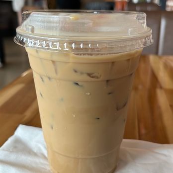 Intazza Coffee Mug & Grub - Iced Vanilla Latte with whole milk - Coffee & Tea Near Me - San Diego, California Intazza Coffee Mug & Grub - Iced Vanilla Latte with whole milk - Coffee & Tea Near Me - San Diego, California