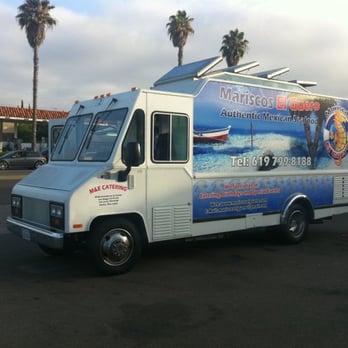 Mariscos El Guero - a food truck parked in a parking lot - Street Vendors Near Me - San Diego, California Mariscos El Guero - a food truck parked in a parking lot - Street Vendors Near Me - San Diego, California