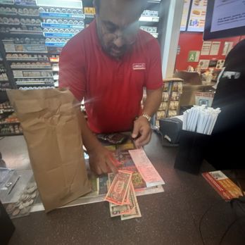 Circle K - He will charge you extra beware - Gas Stations Near Me - Santa Clarita, California