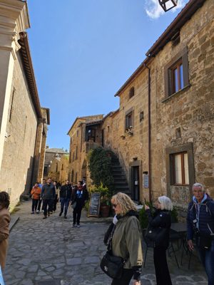 Civita di Bagnoregio by null