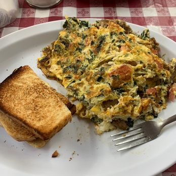 Duncan's Dairy Bar - Omelette home fries and toast - Ice Cream & Frozen Yogurt Near Me - Troy, New York