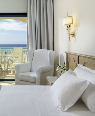 H10 Playa Esmeralda by null
