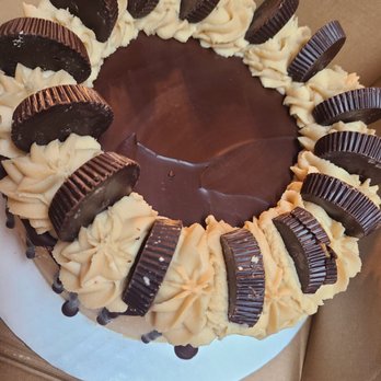 7 Deadly Confections - Chocolate peanut butter cake - Bakeries Near Me 7 Deadly Confections - Chocolate peanut butter cake - Bakeries Near Me