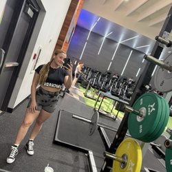 Genesis Health Clubs - 132nd & Center