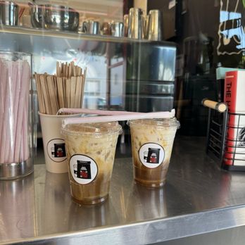 Dam Good Coffee - Dam Good Iced Latte 10/10 - Perfect for coffee lover who love a sweet treat! - Coffee & Tea Near Me - Los Angeles, California