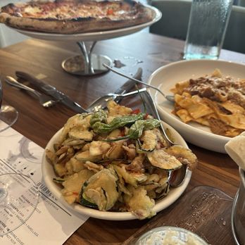 Sixty Vines - Wine Bars Near Me - Washington, DC, District of Columbia