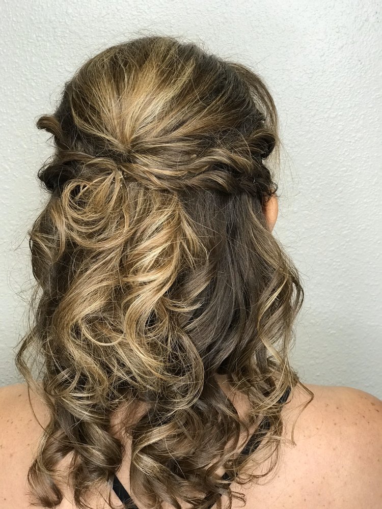 Hairrageous & Company of Miami Logo