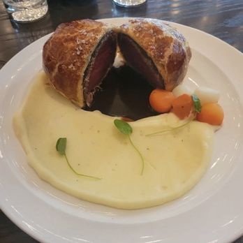 Gordon Ramsay Hell's Kitchen - Beef Wellington - New American Near Me - Miami, Florida