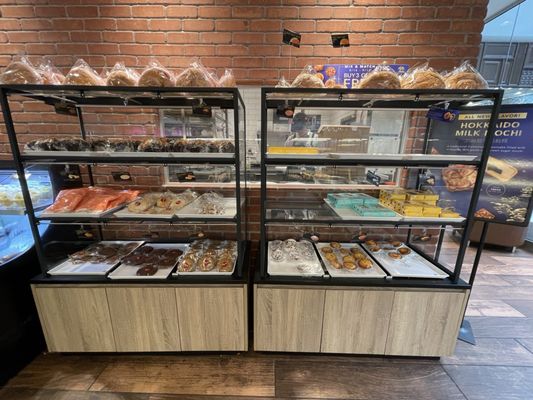 85°C Bakery Cafe by null