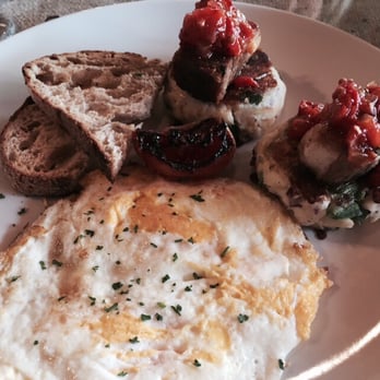 Comb Ridge Eat and Drink - Wolf man with pork belly & jamin mashed cakes delicious - American Near Me - Bluff, Utah
