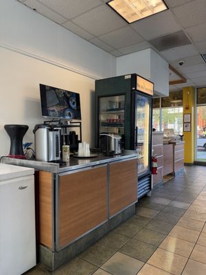 The Ma'lawah Bar by null