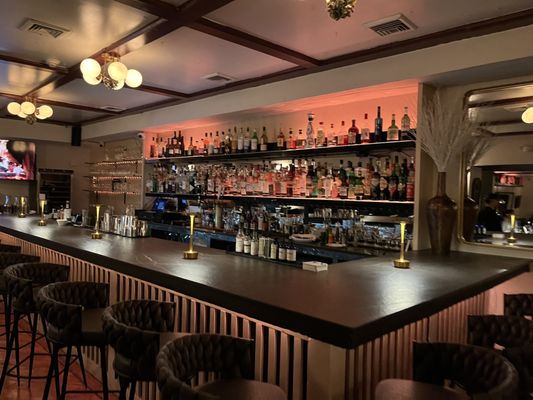 Harper's by null
