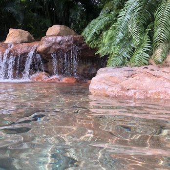 Discovery Cove - Waterfall, Lazy River - Amusement Parks Near Me - Orlando, Florida