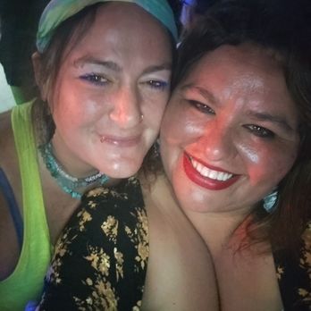 Sam's Hideaway - Making friends with locals for my Birthday - Dive Bars Near Me - Kailua-Kona, Hawaii Sam's Hideaway - Making friends with locals for my Birthday - Dive Bars Near Me - Kailua-Kona, Hawaii