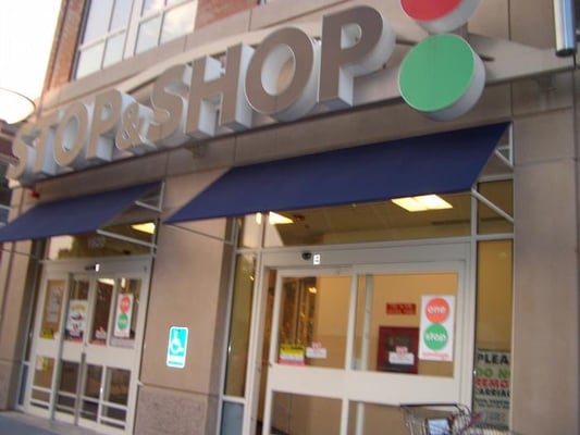 Stop & Shop by null