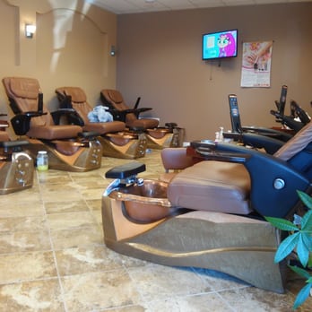 Fancy Nail & Spas - Nice pedi chairs - Permanent Makeup Near Me - Lakewood, Washington