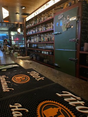 Muskellounge and Sporting Club by null