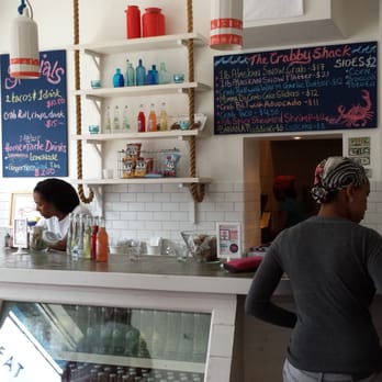 The Crabby Shack - The order counter. - Seafood Near Me - Brooklyn, New York