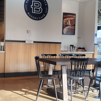 Paris Baguette - Interior - Bakeries Near Me - Glenview, Illinois Paris Baguette - Interior - Bakeries Near Me - Glenview, Illinois
