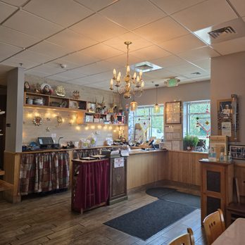 Bangkok Cafe - Thai Near Me - Foxboro, Massachusetts