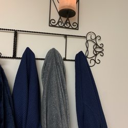 Halo Salt Lounge - Robes