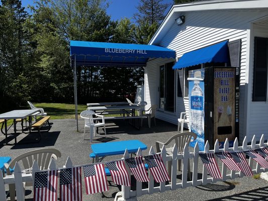 Blueberry Hill Dairy Bar by null