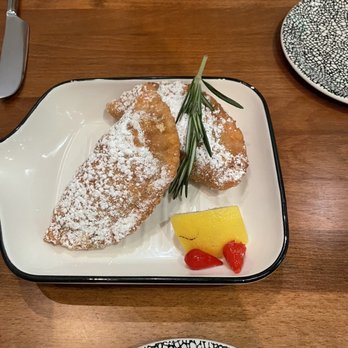 Salar - Beef Empanadas - Peruvian Near Me - Dayton, Ohio Salar - Beef Empanadas - Peruvian Near Me - Dayton, Ohio