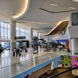 San Francisco International Airport - SFO - Check-in Area at SFO