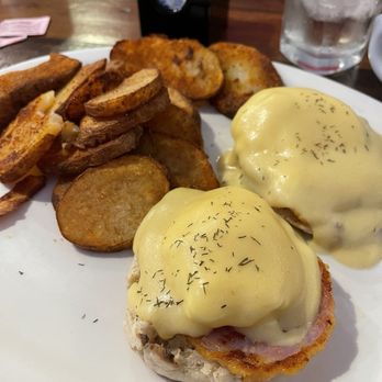 Maple Leaf Diner - *Southern Eggs Benedict - American Near Me - Dallas, Texas Maple Leaf Diner - *Southern Eggs Benedict - American Near Me - Dallas, Texas
