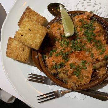 Montréal Plaza - whelk and milk bread - Canadian (New) Near Me - Montreal, Quebec