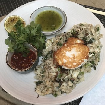 The Nautilus - Blue crab fried rice - Tapas Bars Near Me - Nantucket, Massachusetts The Nautilus - Blue crab fried rice - Tapas Bars Near Me - Nantucket, Massachusetts