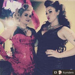 Wasabassco Burlesque - Selfies before the big show with Flame Cynders!