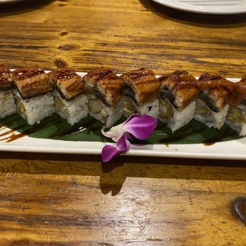 Wokcano - Volcano Roll - Sushi Bars Near Me - Burbank, California